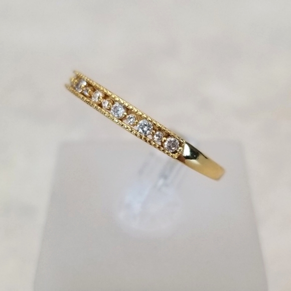 Delicate 18k Channel Set Band - Picture 4 of 9